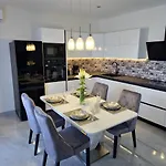 J&d Luxury Podstrana